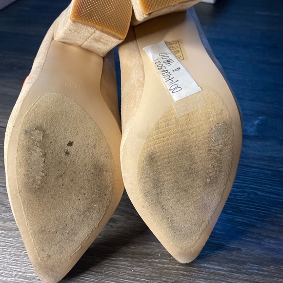 Cape Robbin Beautiful-9 Heeled Booties from Forever21 - Picture 9 of 13